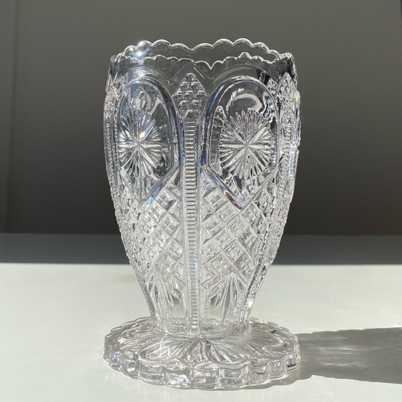 Antique 1907 Tarentum Glass Co. "Ornate Star" EAPG Celery Vase - 6" Tall - Picture 4 of 10